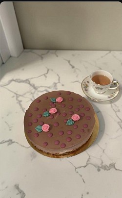 Une part de bavarois et une tasse de thé ?