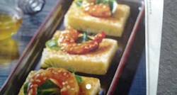 Canapés aux crevettrs