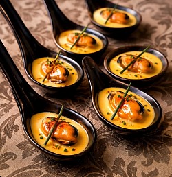 Cuillères de moules sauce safran