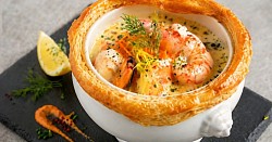 Nage de crustacés et coquillages en croute
